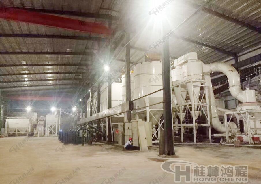 滑石粉，滑石粉碎設(shè)備，磨粉設(shè)備，磨粉機(jī)，雷蒙機(jī)